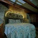 Cave Hotel 3*