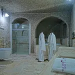 Hotel Flintstones Cave