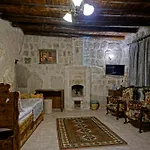 Flintstones Cave 3* Goreme