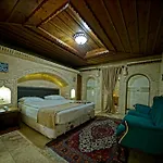 Hotel Flintstones Cave 3*