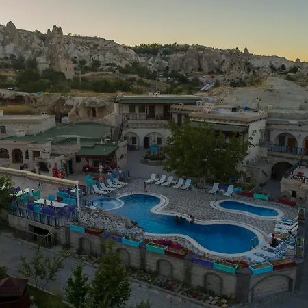 Cave Hotel 2*