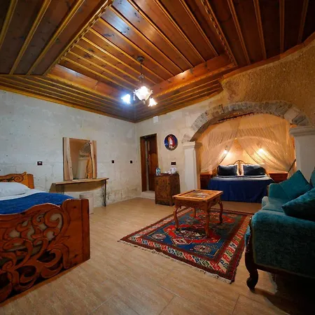 Cave Hotel 2*