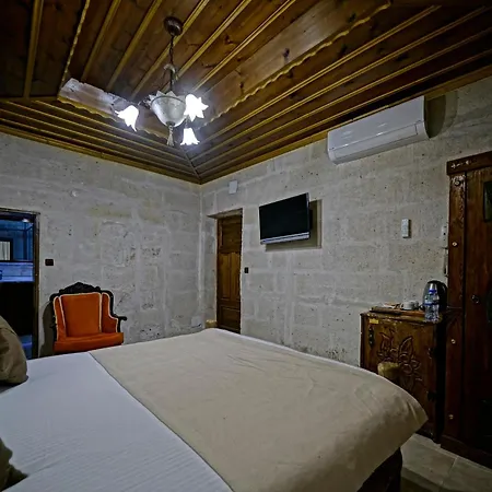 Cave Hotel 2*