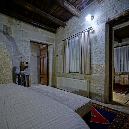 Flintstones Cave 3* Goreme