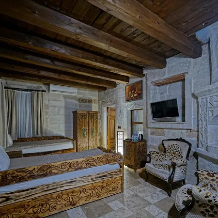 Hotel Cave 3*