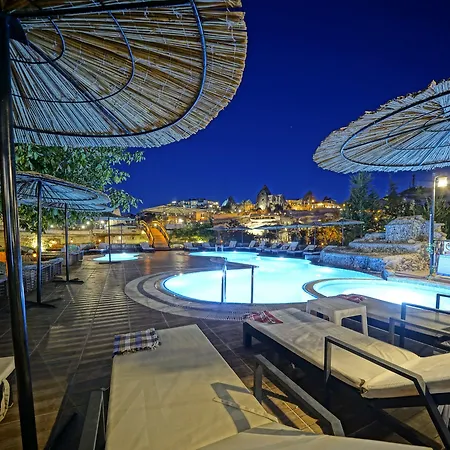 Hotel Flintstones Cave 3*
