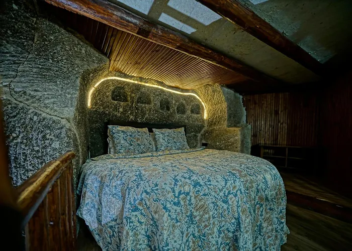 Flintstones Cave Hotel 3*