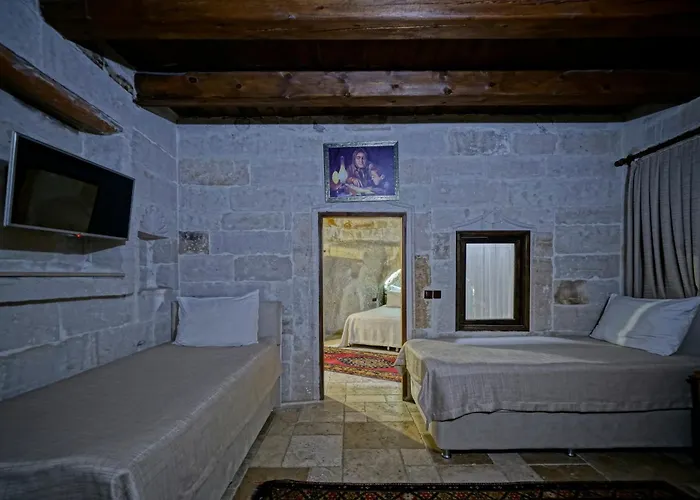 ホリデー ケイブ ギョレメ