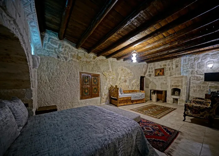 Flintstones Cave Hotel 3*