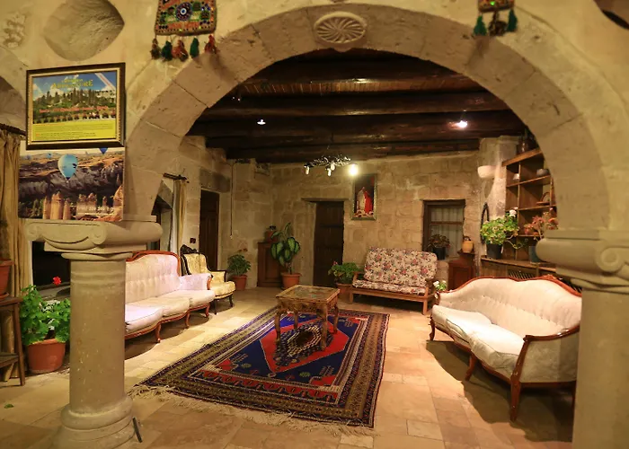 ホリデー ケイブ